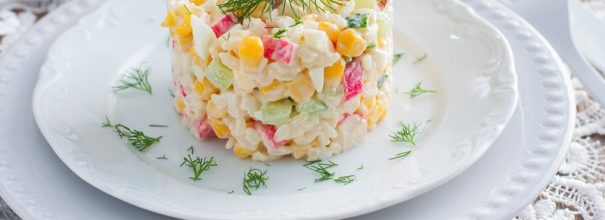 Салат с крабовыми палочками